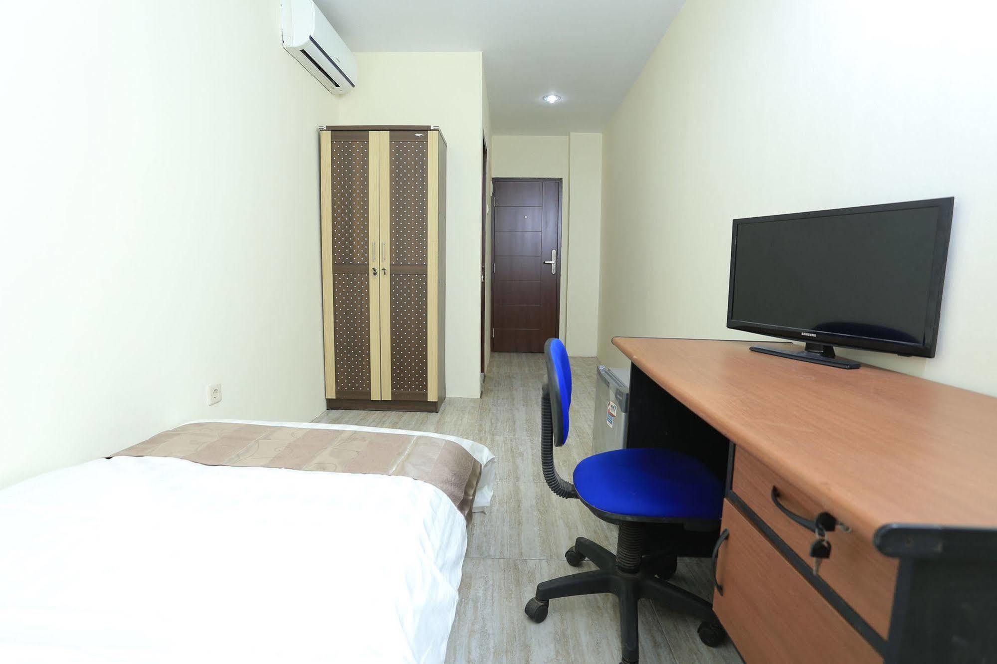 ดีเอส เรสซิเดนซ์ ซิลิวางี Hotel เซอมารัง ภายนอก รูปภาพ